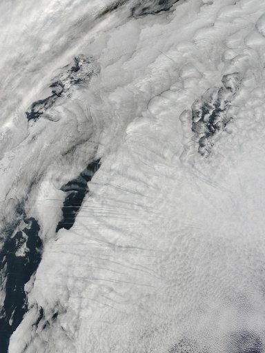 Contrails in the North Atlantic