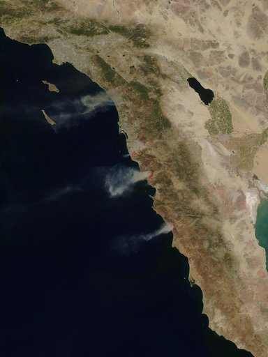 Fires in San Diego County Blazing