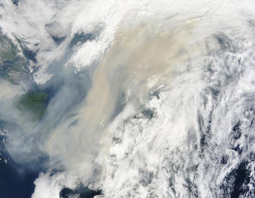 Smoke from Canadian fires over the Atlantic Ocean
