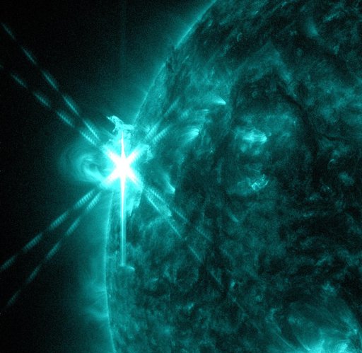 Sun Emits a Mid-Level Flare