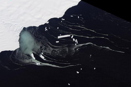 Mackenzie Bay, Antarctica