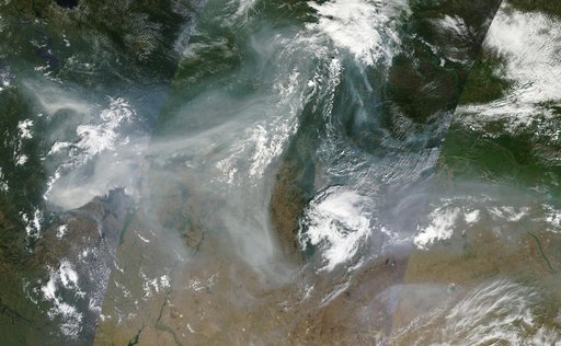 Fire and Smoke in Western Russia on August 4, 2010 [high res]