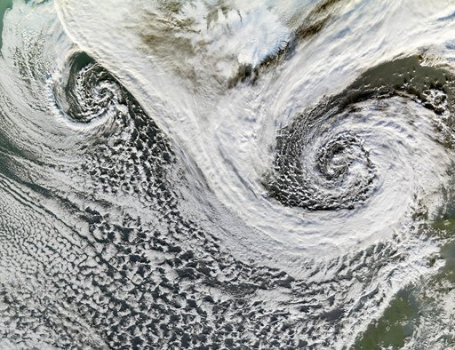 Extratropical Cyclones near Iceland