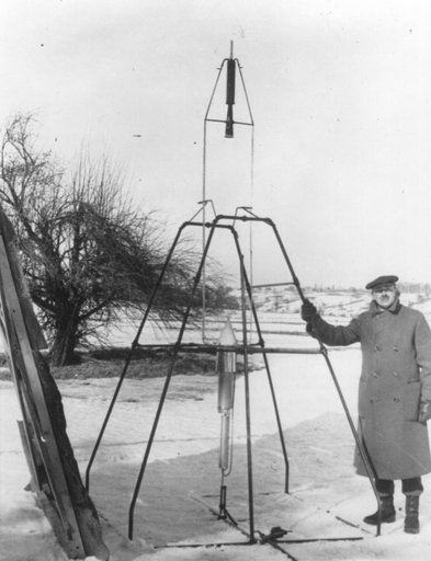 First Flight of a Liquid Propellant Rocket
