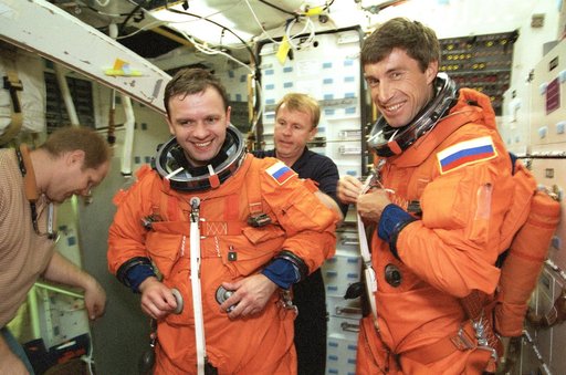 First ISS crew training in building 9N