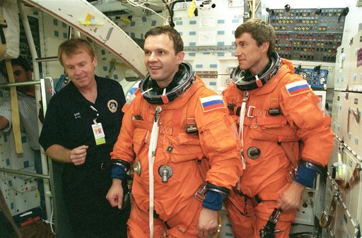 First ISS crew training in building 9N
