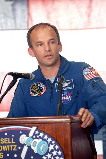 STS-101 crew return at Ellington Field