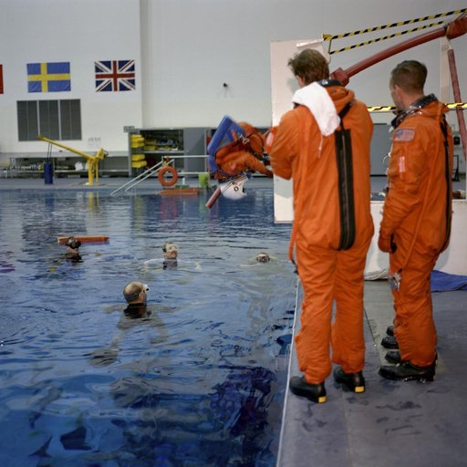 STS-104 Preflight Emergency Egress Bailout Training at the NBL