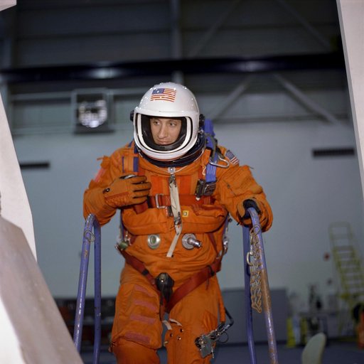 STS-104 Preflight Emergency Egress Bailout Training at the NBL