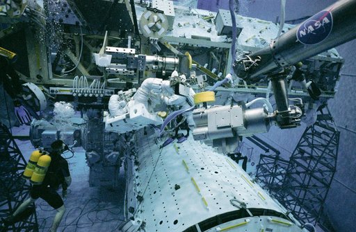 NBL experimental photographic support: STS-111-UF2