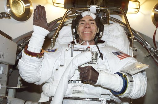 STS-105 Crew Training for Dan Barry