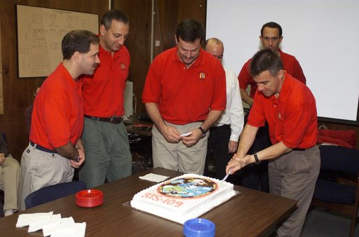 STS-109 Cake Cutting Ceremony