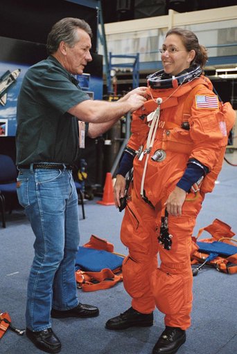 STS-112 Preflight Emergency Egress Training