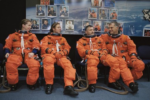 STS-112 Preflight Emergency Egress Training