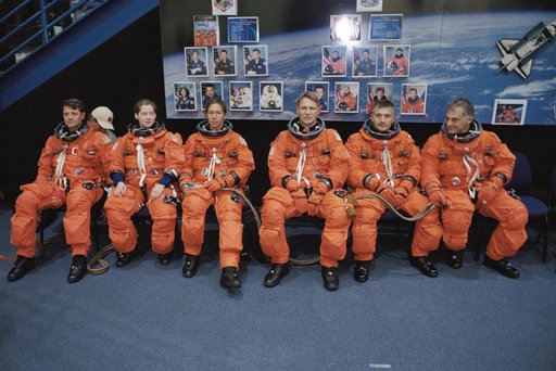 STS-112 Preflight Emergency Egress Training