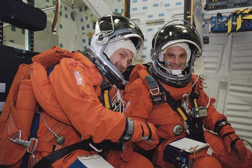 STS-112 Preflight Emergency Egress Training
