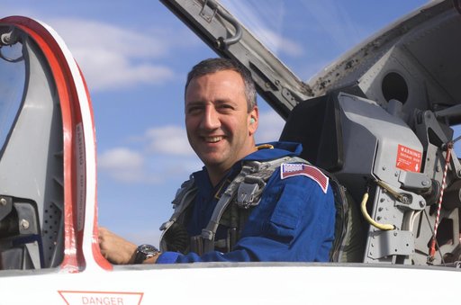 STS-109 Crew members take off from Ellington Field in T-38s