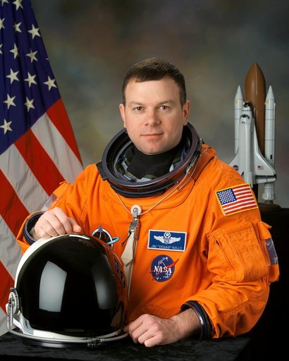 Official Portrait of Astronaut James Kelly.