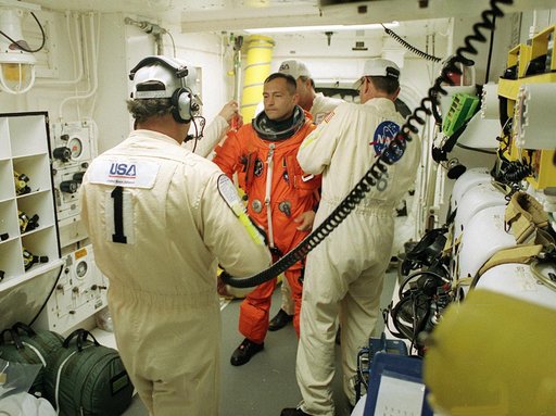 KSC-00pp1822