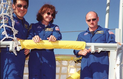 KSC-01pp1674