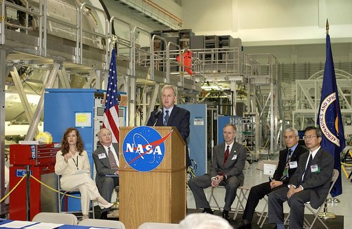 KENNEDY SPACE CENTER, FLA. -   Alan Thirkettle, International Space Station Program manager for Node 2, European Space Agency (ESA), speaks to guests and the media gathered in the Space Station Processing Facility at a ceremony highlighting the arrival of two major components of the International Sp