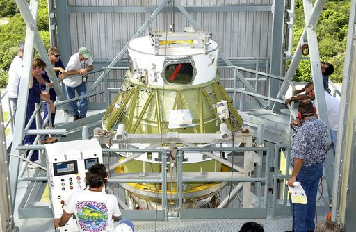Delta II - SIRTF Lift and Mate