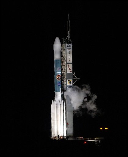 Delta II SIRTF Liftoff