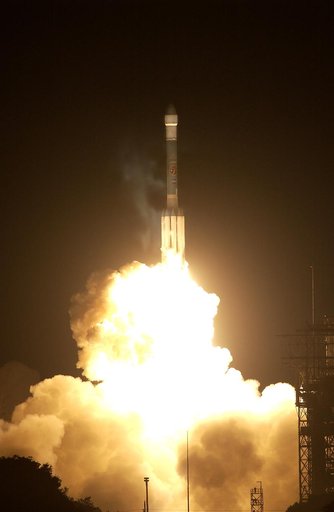 Delta II SIRTF Liftoff