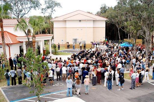 KENNEDY SPACE CENTER, FLA. -  Family members of the STS-107 astronauts, other dignitaries, members of the university community and the public gather for the dedication ceremony of the Columbia Village at the Florida Institute of Technology in Melbourne, Fla.  Each of the seven new residence halls in