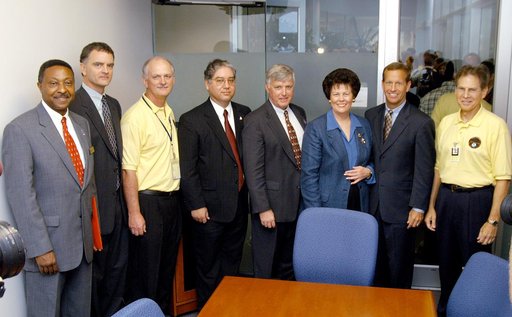 KENNEDY SPACE CENTER, FLA. -  Officials of the NASA-Kennedy Space Center and the state of Florida pose for a group portrait at a dedication and ribbon-cutting ceremony for the Space Life Sciences Lab at the new lab. From left are Capt. Winston Scott, executive director of the Florida Space Authority