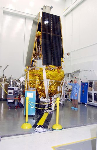VANDENBERG AFB, CALIF. -  In the NASA spacecraft processing facility on North Vandenberg Air Force Base, the Gravity Probe B spacecraft is seen with all four solar array panels installed.  Installing each array is a 3-day process and includes a functional deployment test.  The Gravity Probe B missio