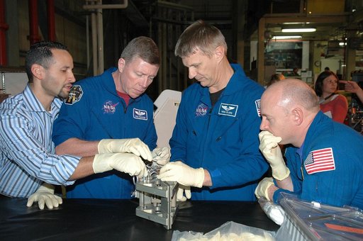 KSC-06pd0301