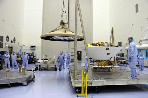 Phoenix Mars Lander Spacecraft Processing