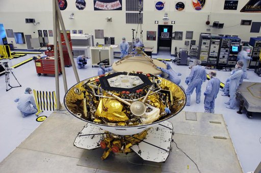 Phoenix Mars Lander Spacecraft Processing