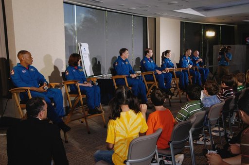 STS-118 Space Shuttle Crew Honored