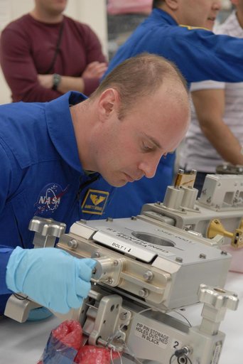 KSC-07pd0299