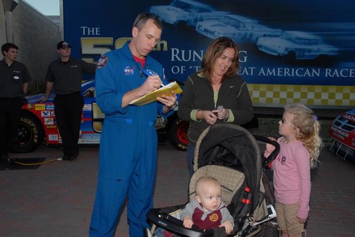 KSC-08pd0020