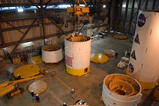 KSC-2009-1215