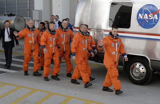 KSC-2009-2048
