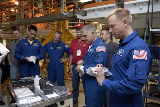 KSC-2009-2118