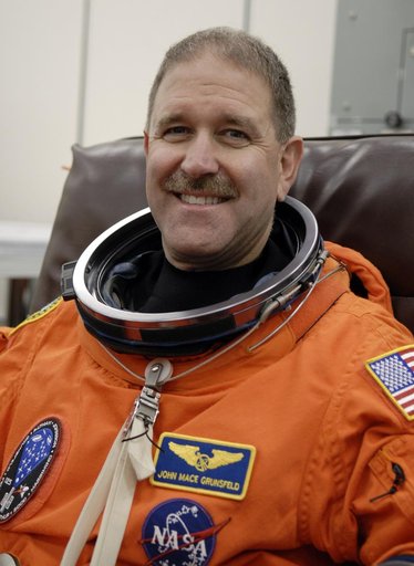 KSC-2009-3048