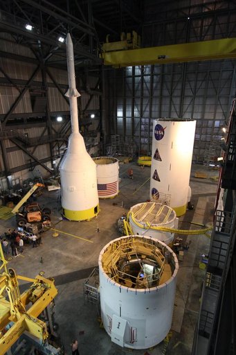 KSC-2009-3351
