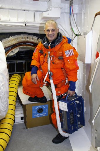 KSC-2009-3527