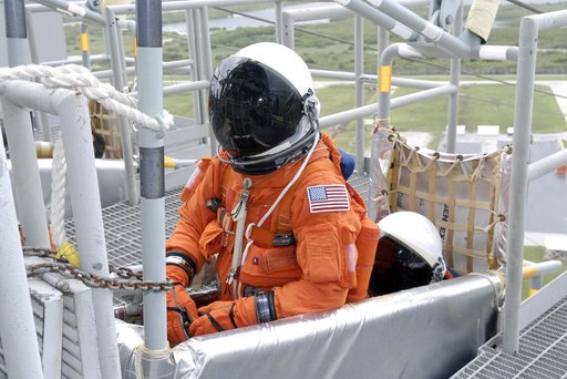 KSC-2009-3537