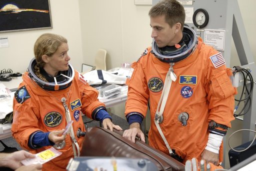KSC-2009-3649