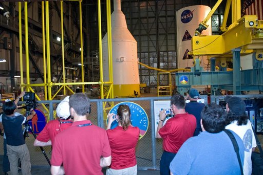 KSC-2009-3689
