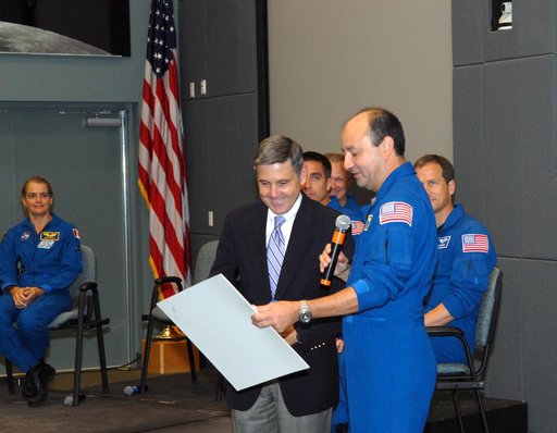 KSC-2009-5135