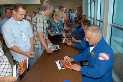 KSC-2009-5137
