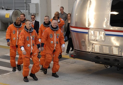 KSC-2009-6057