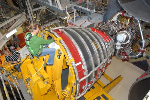 KSC-2009-6124